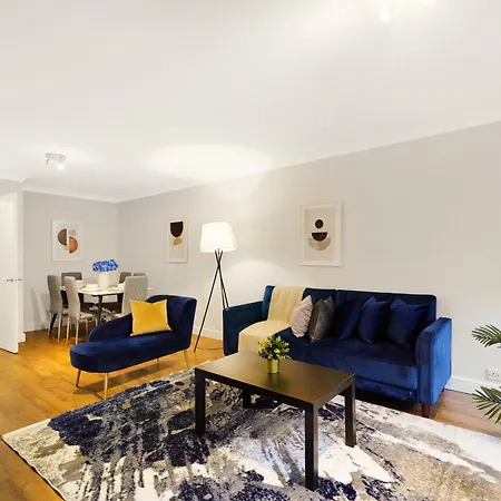 Luxury 3-Bed Apartment With Private Garden En-Suites & Underground Parking Prime Nw6 London Location